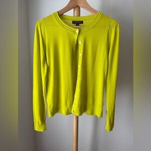 Banana Republic Women’s Wool Cardigan Sweater Size Medium Yellow Green Button Up